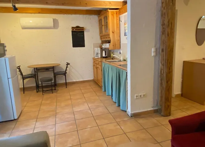 Nyitva Apartman